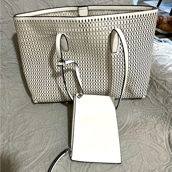 White leather with silver beads . - Picture 1 of 2